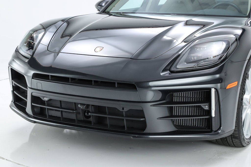 2026 Porsche Panamera 4