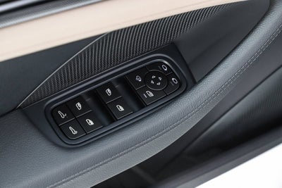 2026 Porsche Panamera 4