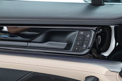 2026 Porsche Panamera 4