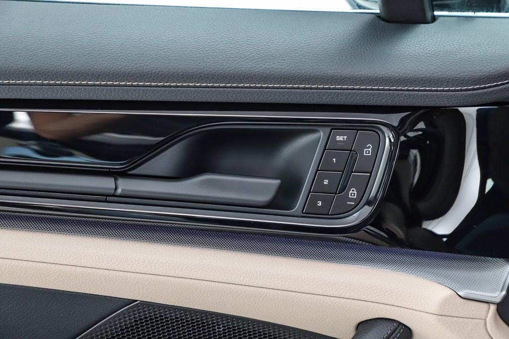 2026 Porsche Panamera 4