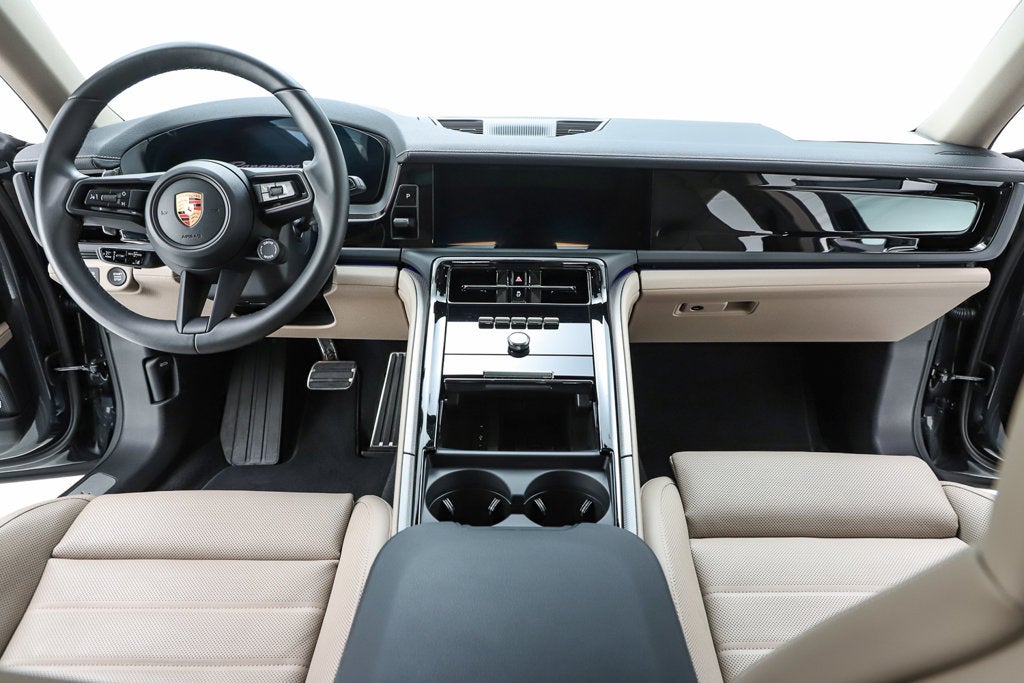2026 Porsche Panamera 4