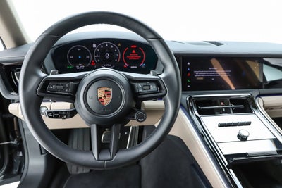 2026 Porsche Panamera 4