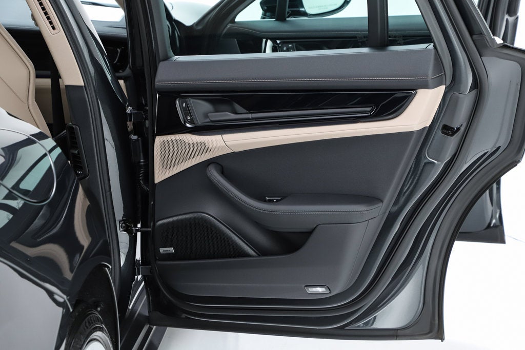 2026 Porsche Panamera 4