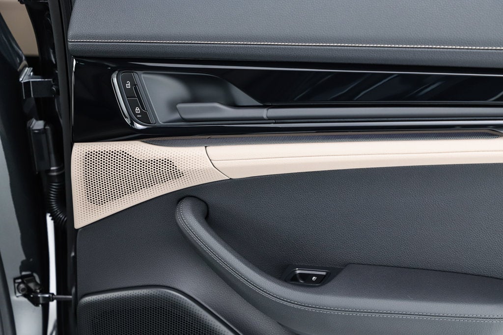 2026 Porsche Panamera 4