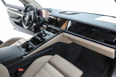 2026 Porsche Panamera 4