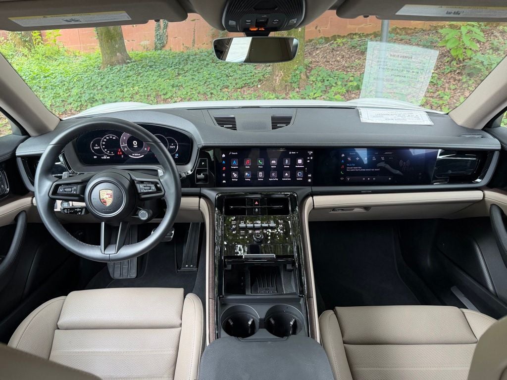2025 Porsche Panamera 4