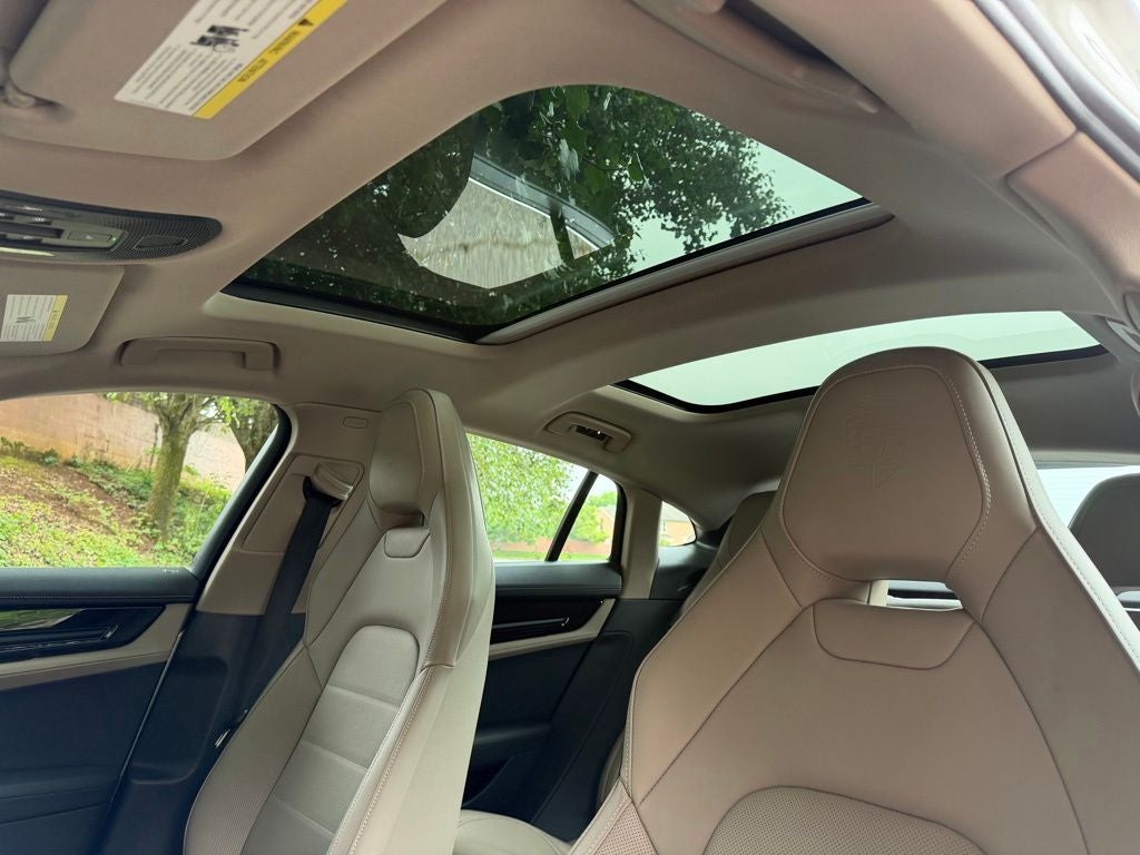 2025 Porsche Panamera 4