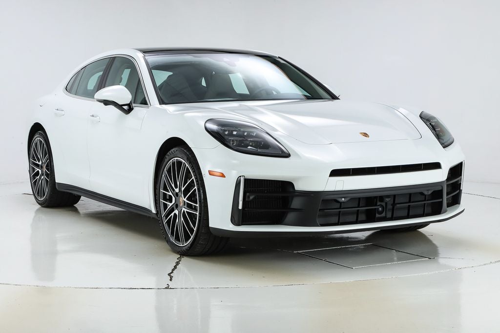 2025 Porsche Panamera 4