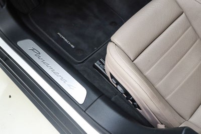 2025 Porsche Panamera 4