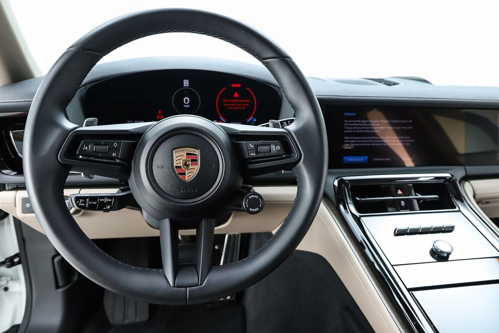 2025 Porsche Panamera 4