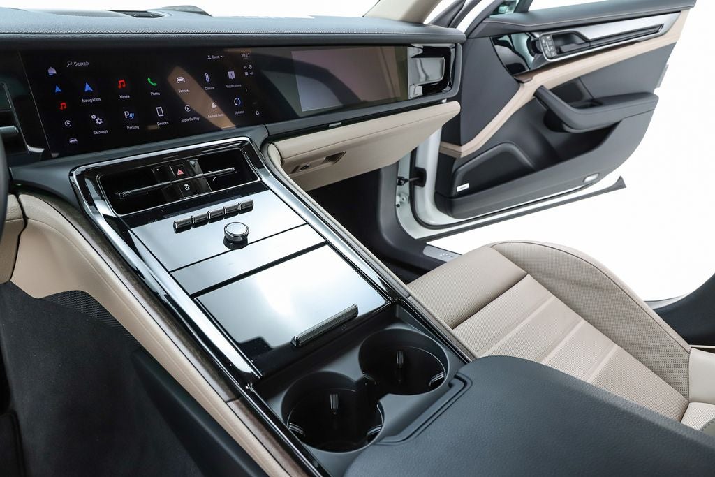 2025 Porsche Panamera 4