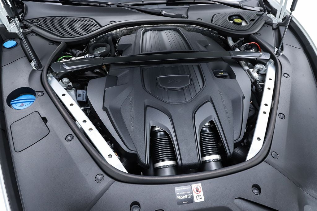 2025 Porsche Panamera 4