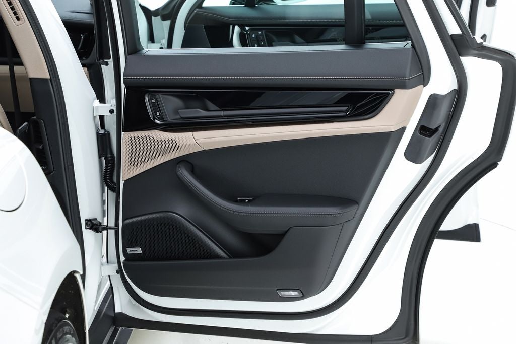 2025 Porsche Panamera 4