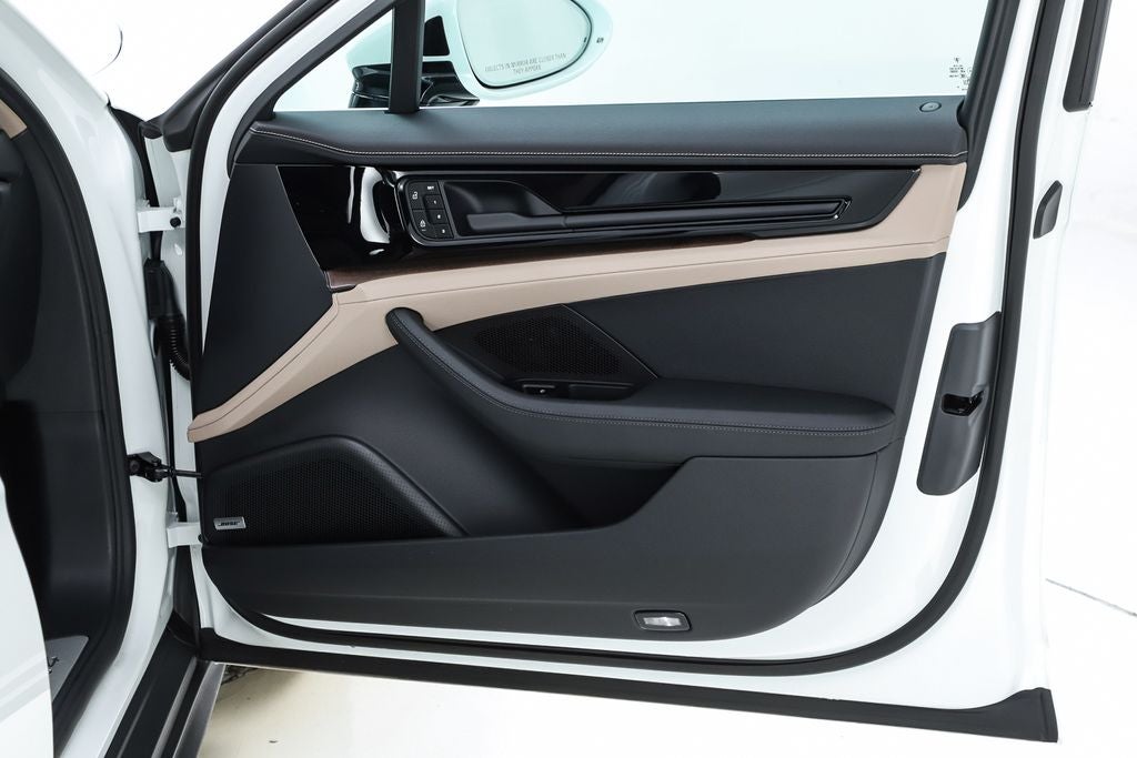 2025 Porsche Panamera 4