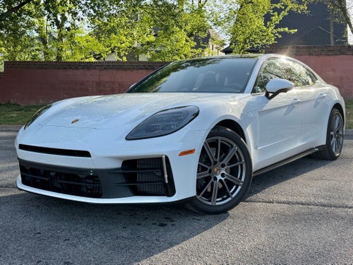 2025 Porsche Panamera 4