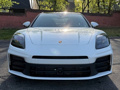 2025 Porsche Panamera 4