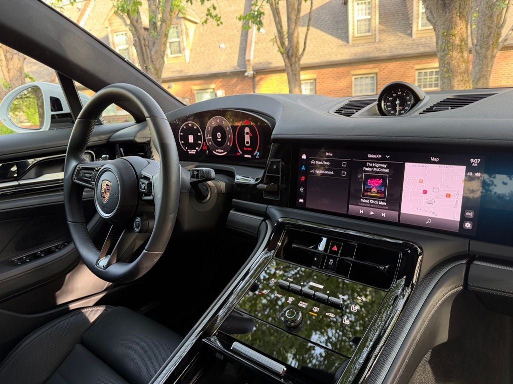 2025 Porsche Panamera 4