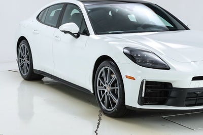 2025 Porsche Panamera 4