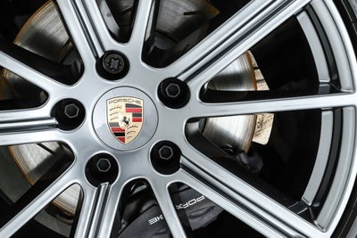 2025 Porsche Panamera 4