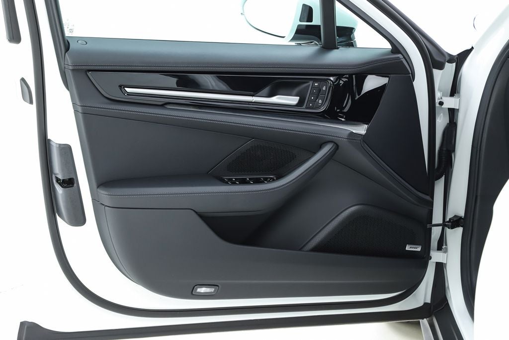2025 Porsche Panamera 4