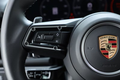 2025 Porsche Panamera 4