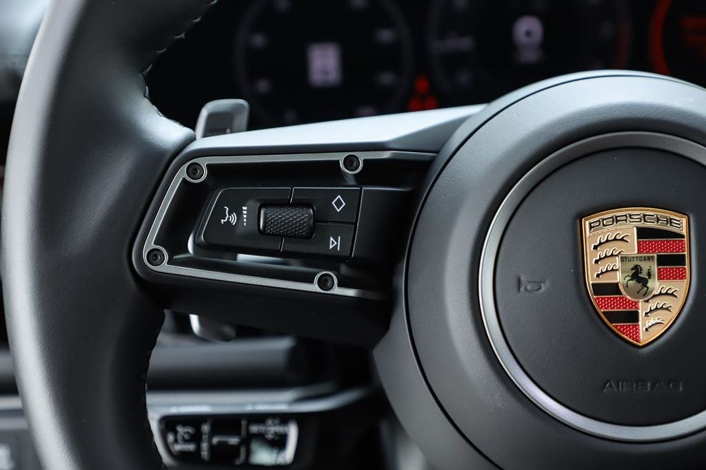 2025 Porsche Panamera 4