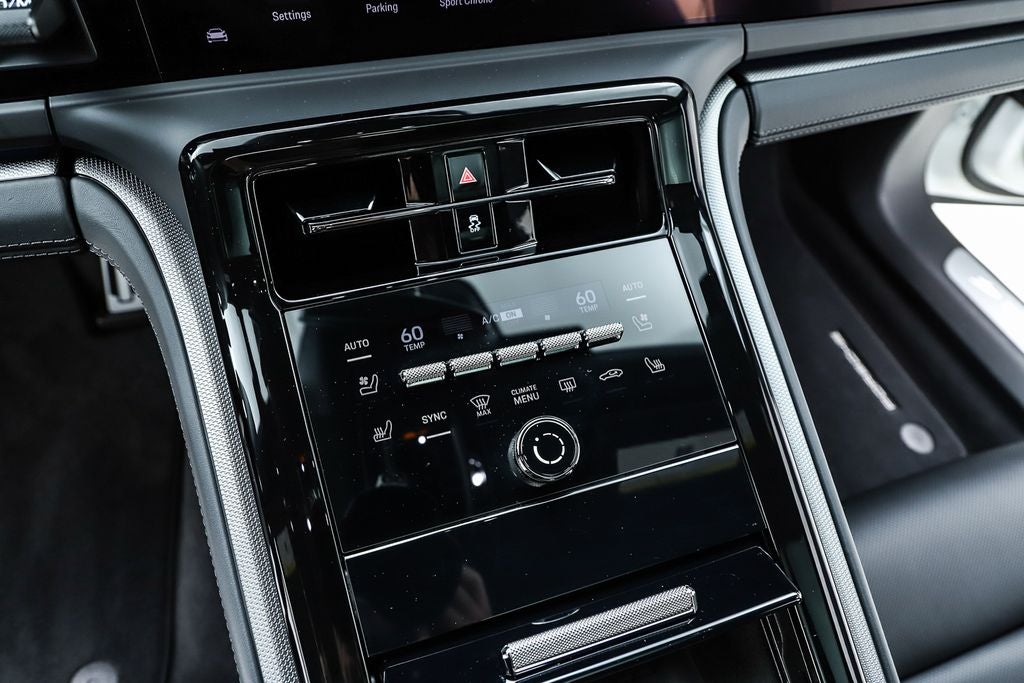 2025 Porsche Panamera 4
