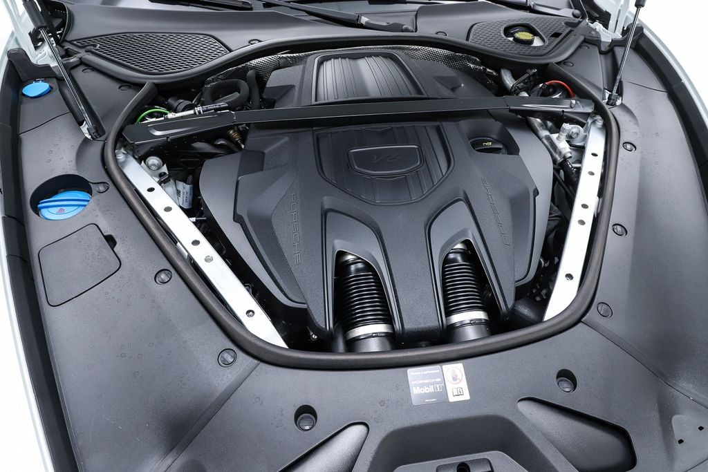 2025 Porsche Panamera 4