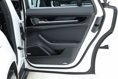 2025 Porsche Panamera 4