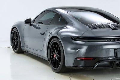 2025 Porsche 911 Carrera 4 GTS