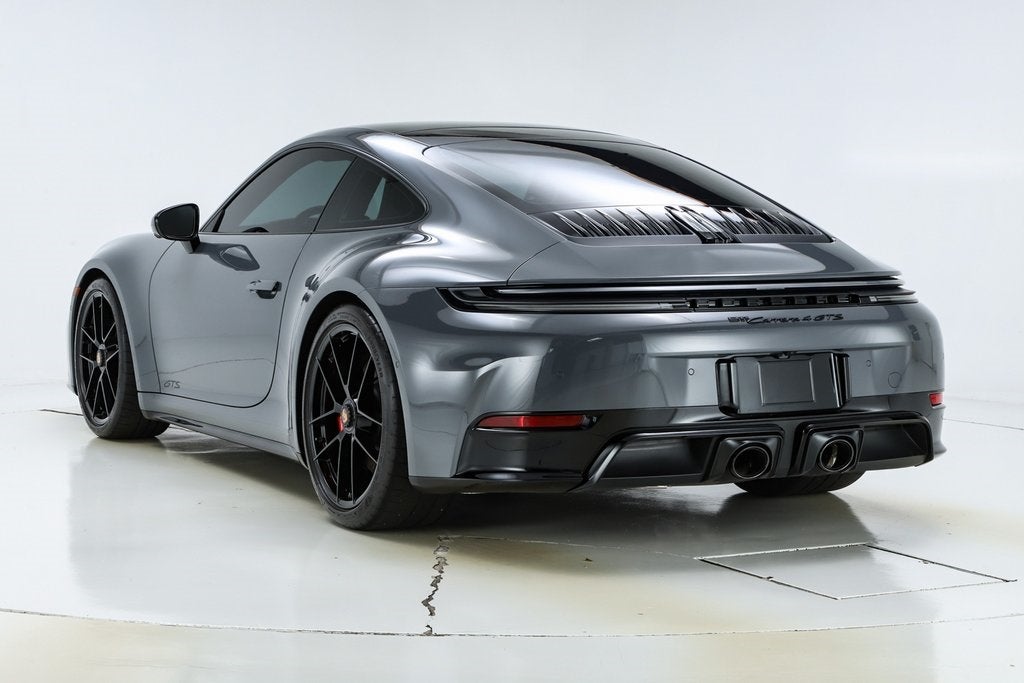 2025 Porsche 911 Carrera 4 GTS