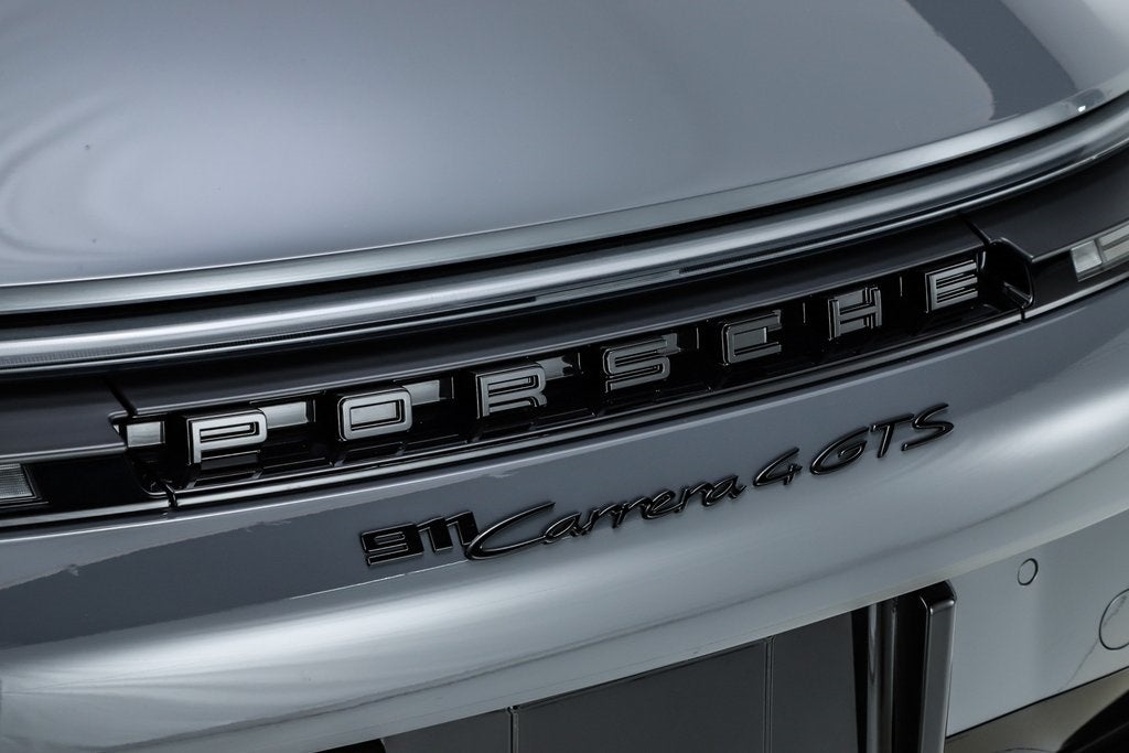 2025 Porsche 911 Carrera 4 GTS