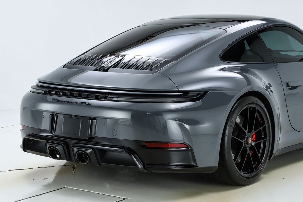 2025 Porsche 911 Carrera 4 GTS