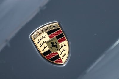 2025 Porsche 911 Carrera 4 GTS