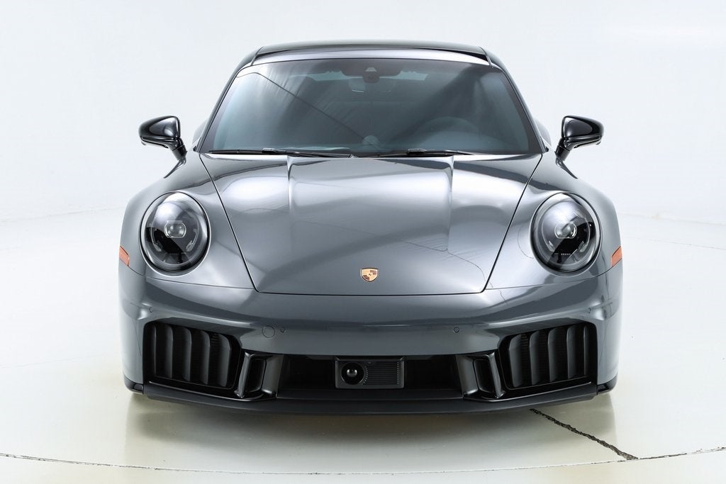 2025 Porsche 911 Carrera 4 GTS