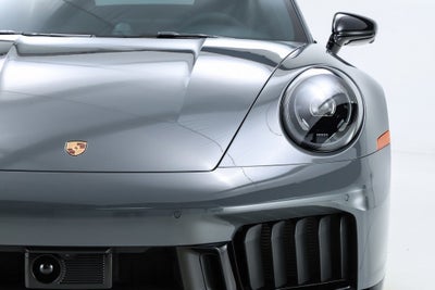 2025 Porsche 911 Carrera 4 GTS