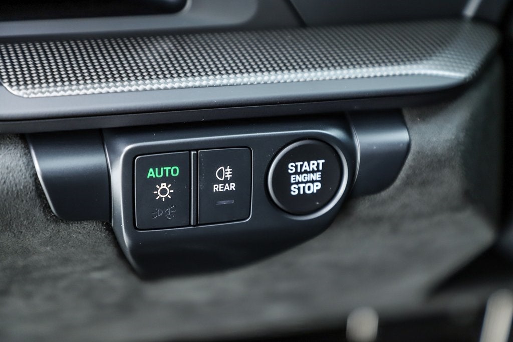 2025 Porsche 911 Carrera 4 GTS