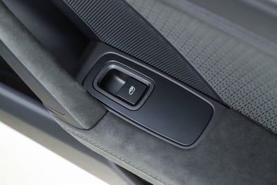 2025 Porsche 911 Carrera 4 GTS