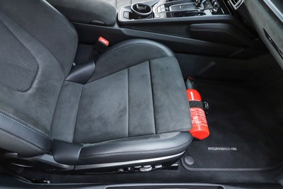 2025 Porsche 911 Carrera 4 GTS