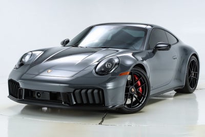 2025 Porsche 911 Carrera 4 GTS