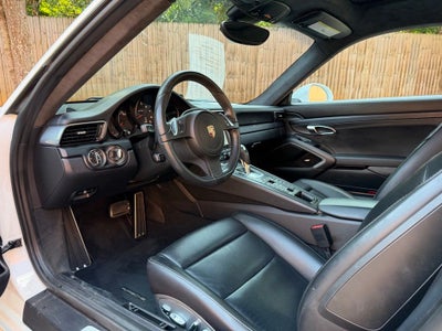 2015 Porsche 911 Carrera GTS