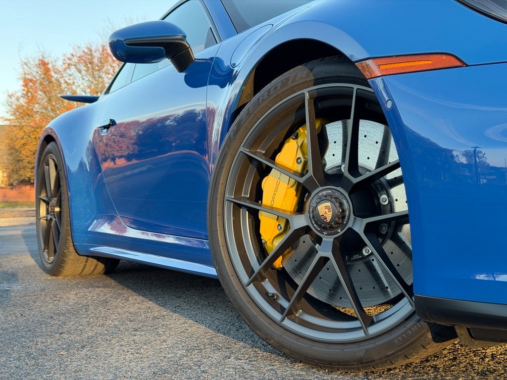 2025 Porsche 911 Carrera GTS