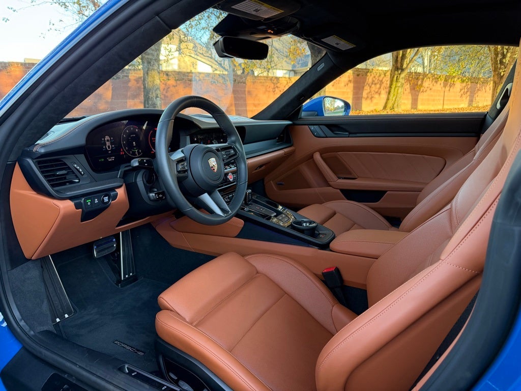 2025 Porsche 911 Carrera GTS