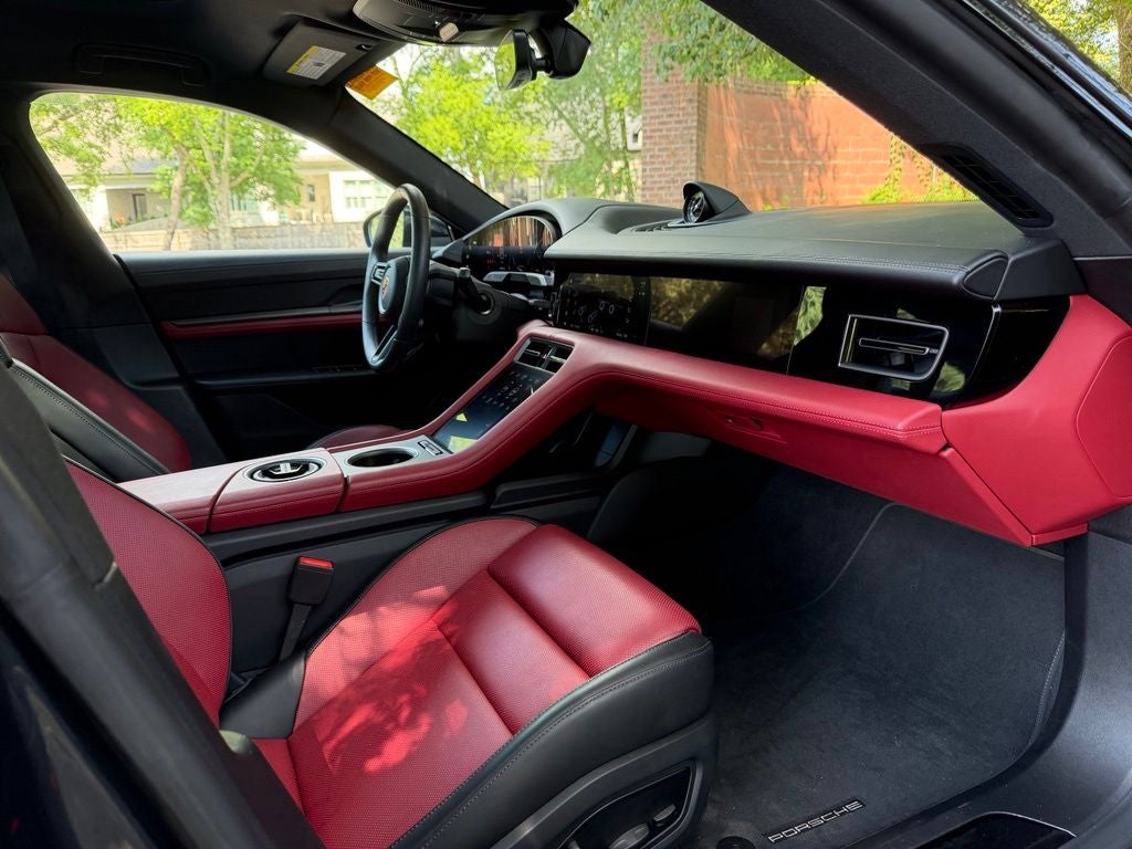 2025 Porsche Taycan 4S