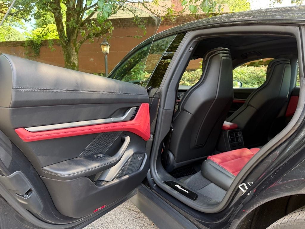 2025 Porsche Taycan 4S