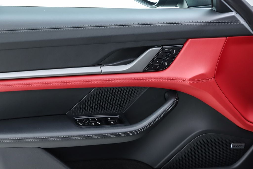 2025 Porsche Taycan 4S