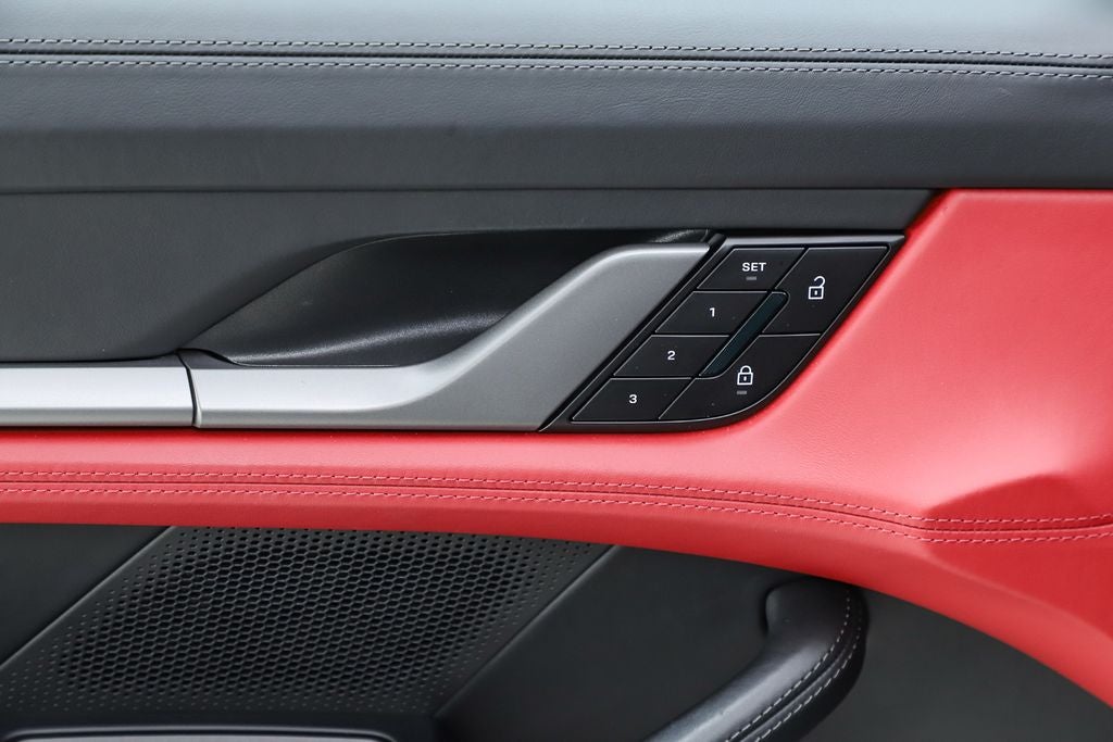 2025 Porsche Taycan 4S