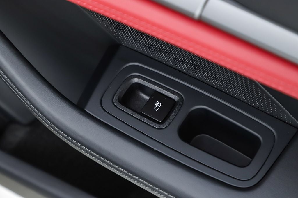 2025 Porsche Taycan 4S