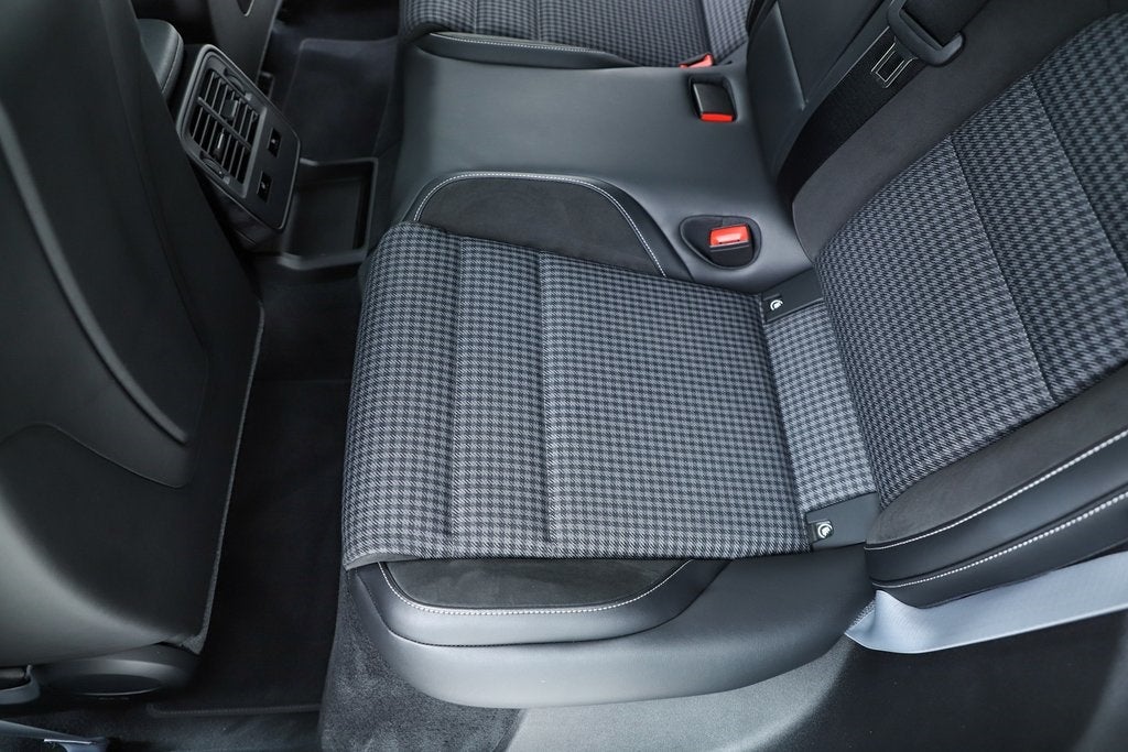 2025 Porsche Taycan 4S