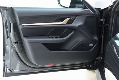 2025 Porsche Taycan 4S